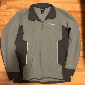 Patagonia PolarTec Jacket
Basically Brand New
Size Large In Men’s.
Great Grey